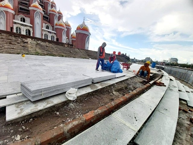 Andi Sudirman Lanjutkan Pembangunan Masjid 99 Kubah yang Diinisiasi Syahrul Yasin Limpo